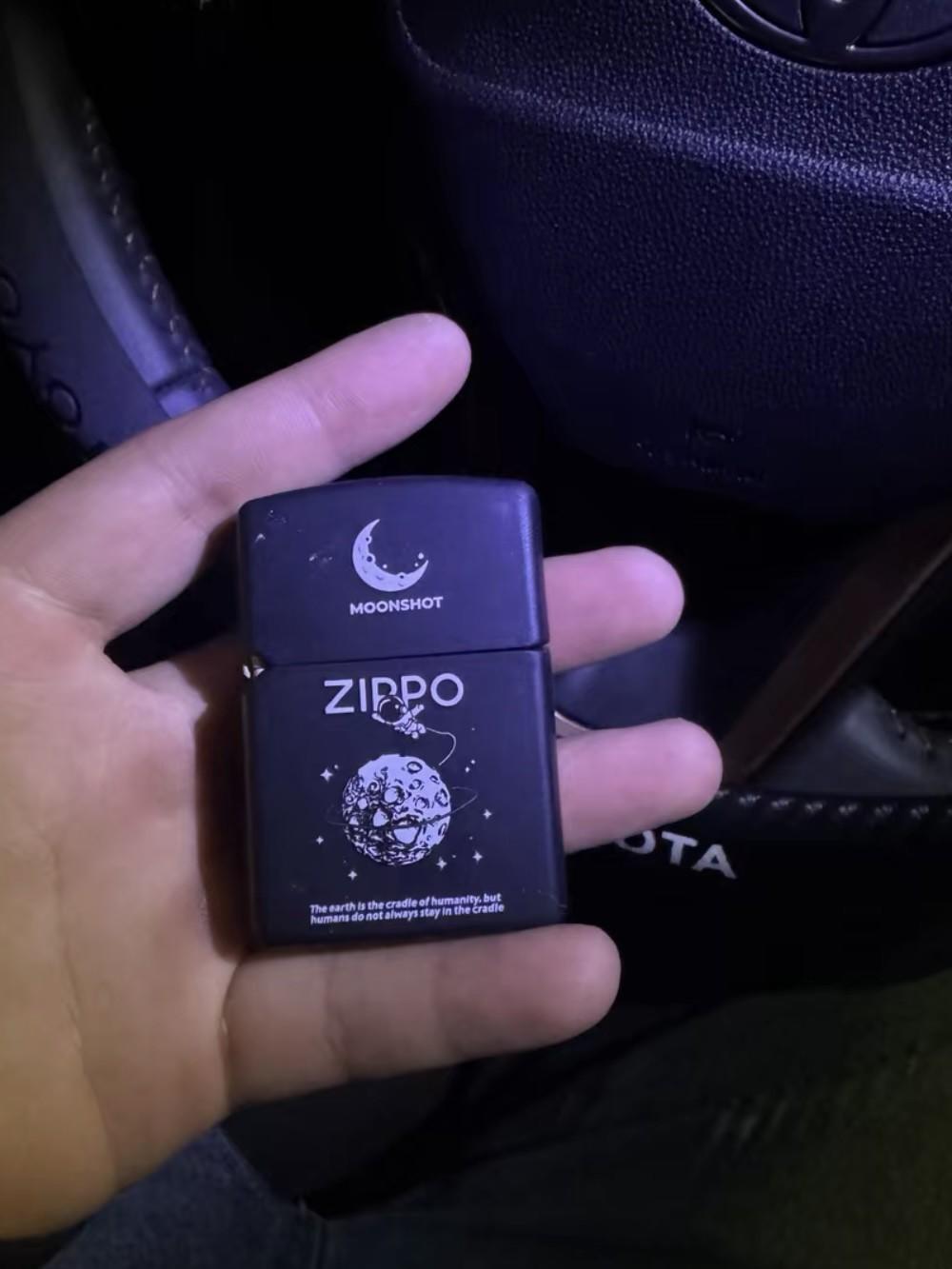 男生送礼天花板!Zippo月球打火机氛围感拉满🎁